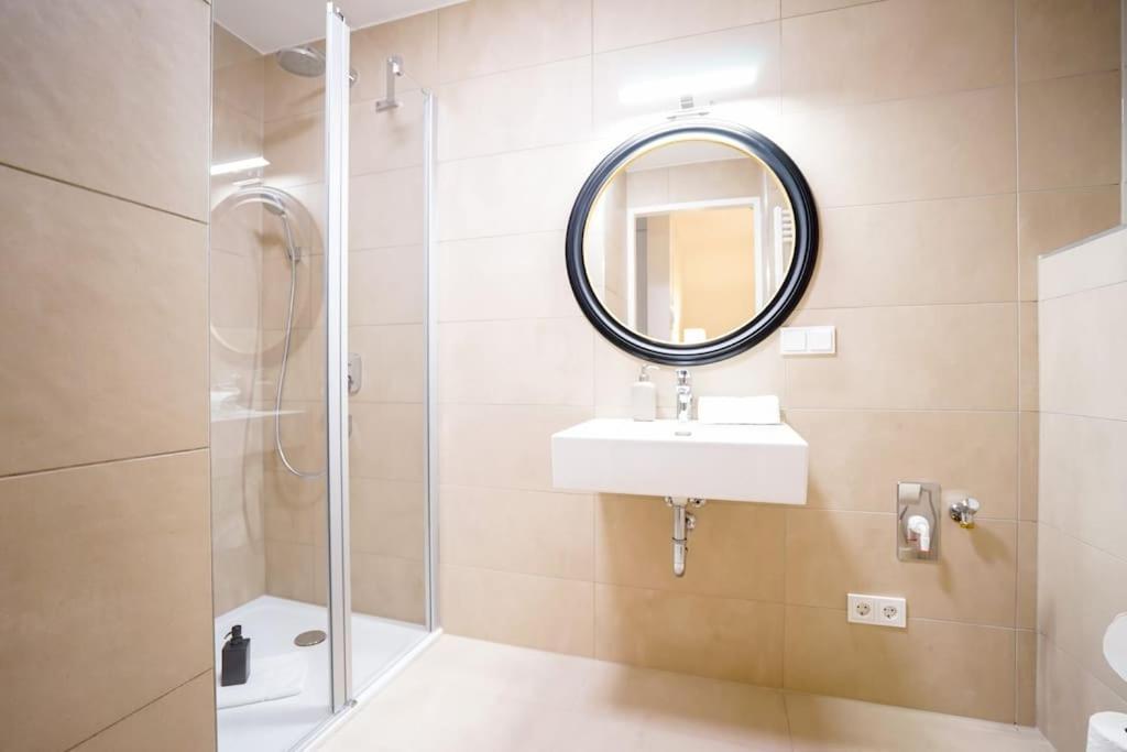 Executive Suite W/ Rooftop Pool Vienna Esterno foto