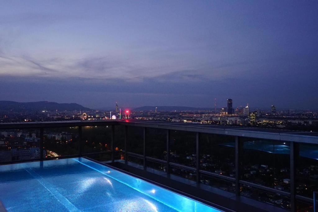 Executive Suite W/ Rooftop Pool Vienna Esterno foto